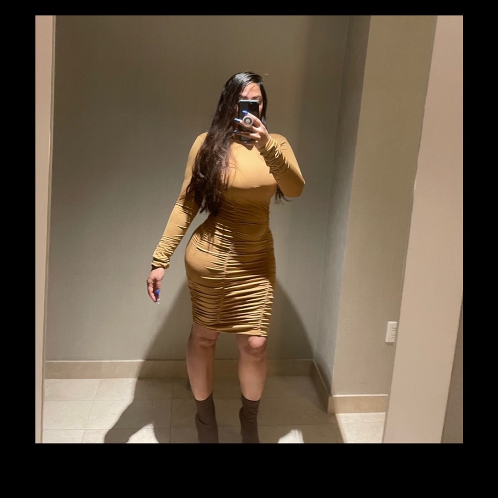 Sexy ruched long sleeve dress